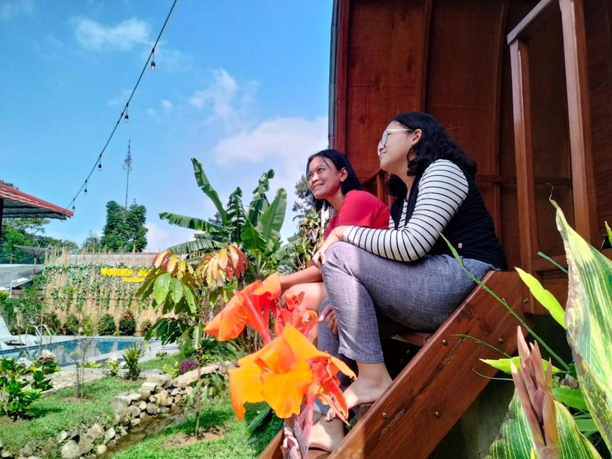 Wooden House Paseban Villa Bogor Exterior photo