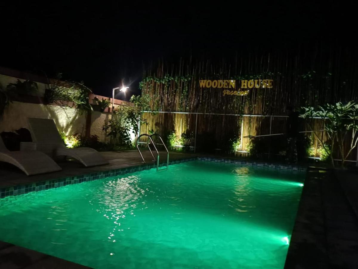 Wooden House Paseban Villa Bogor Exterior photo