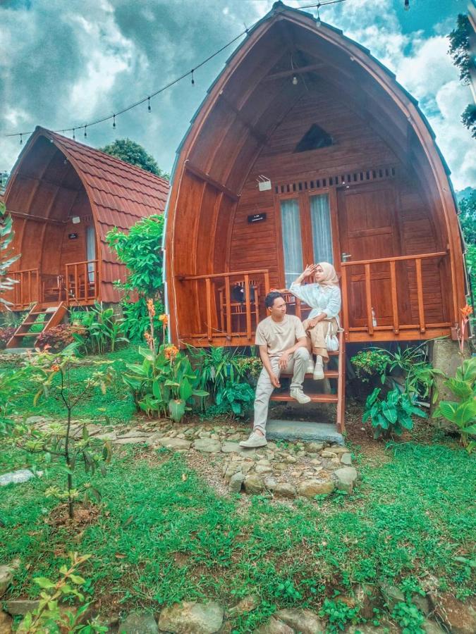 Wooden House Paseban Villa Bogor Exterior photo